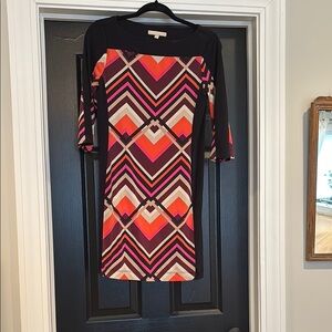 Geometric Patterned Dress - Black and Pink